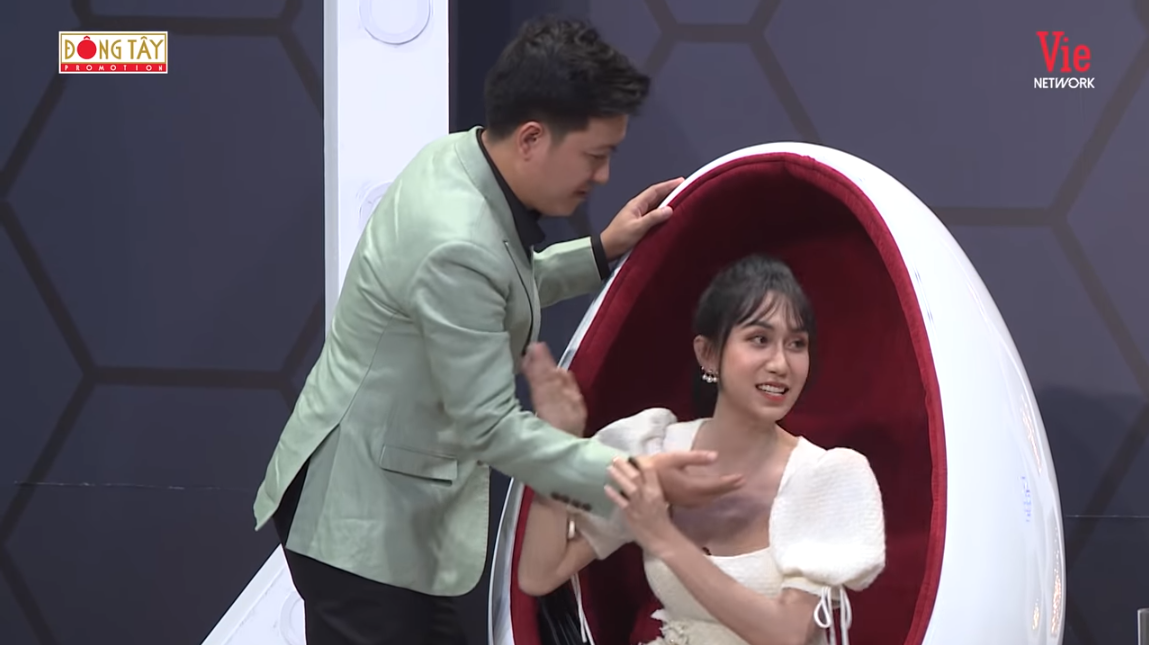 Thinking his wife was underestimating him, Trường Giang said: 'Have you ever seen a buffalo charge anyone? Now imagine I'm the buffalo. I'm about to charge you.'