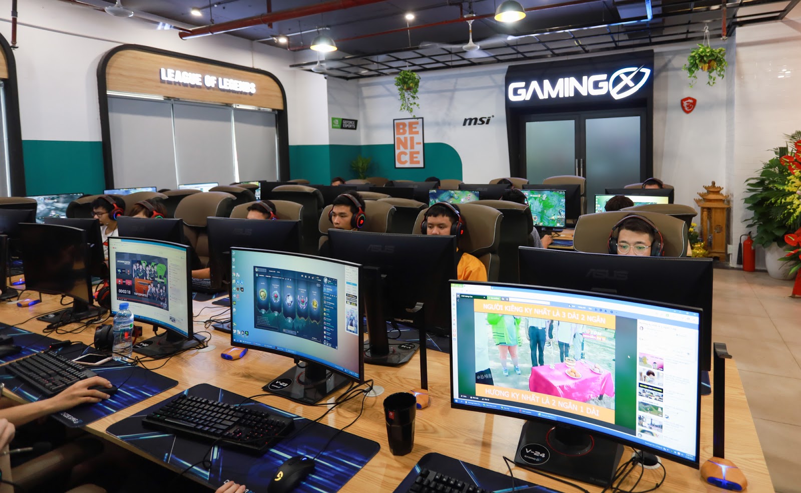 Inside Gaming X Co Nhue: Hanoi’s Top 5-Star Cyber Game Spot 2 Gaming X Co Nhue gaming area