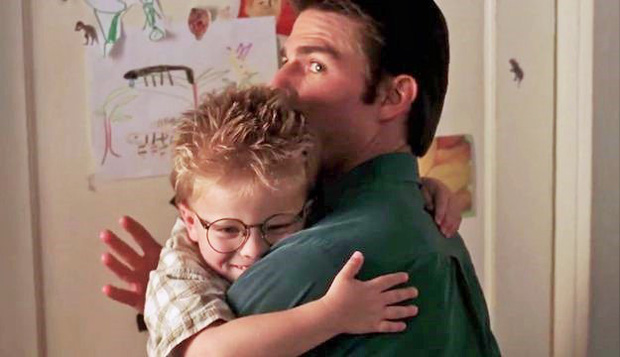 Tom and young Jonathan in 'Jerry Maguire'.