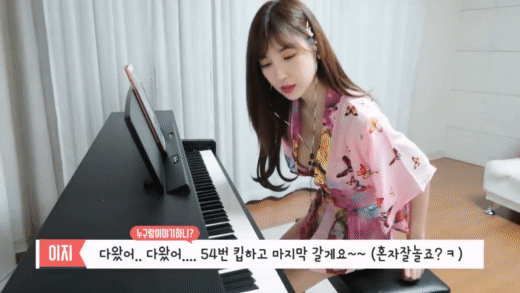 Youtuber Leezy Draws 100K Viewers Playing Piano in Revealing Kimono 6 photo 1 15953039873142079983089