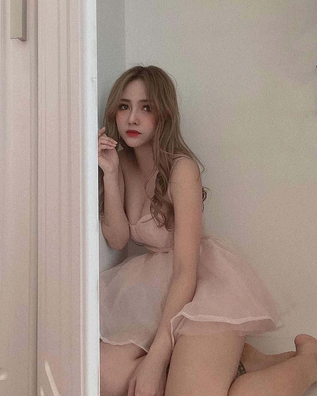 Vietnamese DJ Jenny Yến Gains International Praise for Stunning Looks 11 photo 1 1595405152215690544034