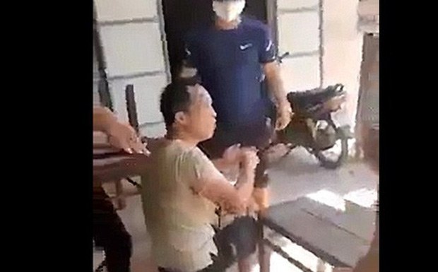 Chinese nationals caught staying illegally in Quang Nam (Screenshot from video)