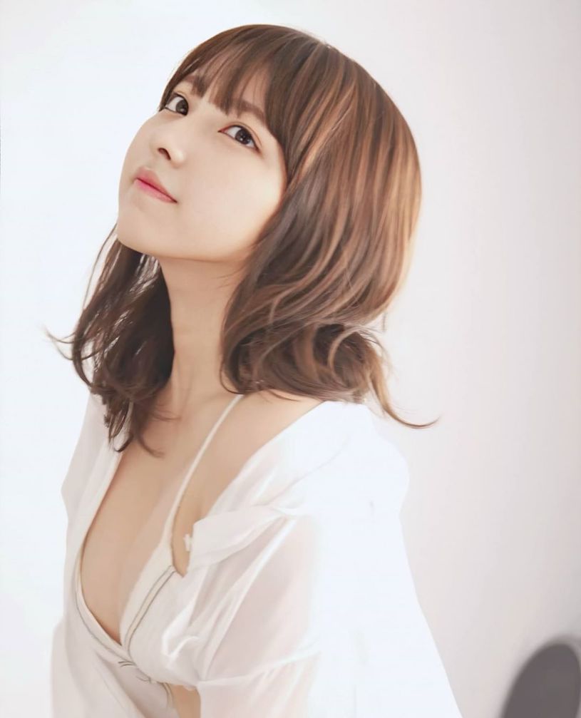 Shiwei: The Petite Hot Girl Called Japan’s ‘Mini Yua Mikami’ 3 And with a face like a middle schooler