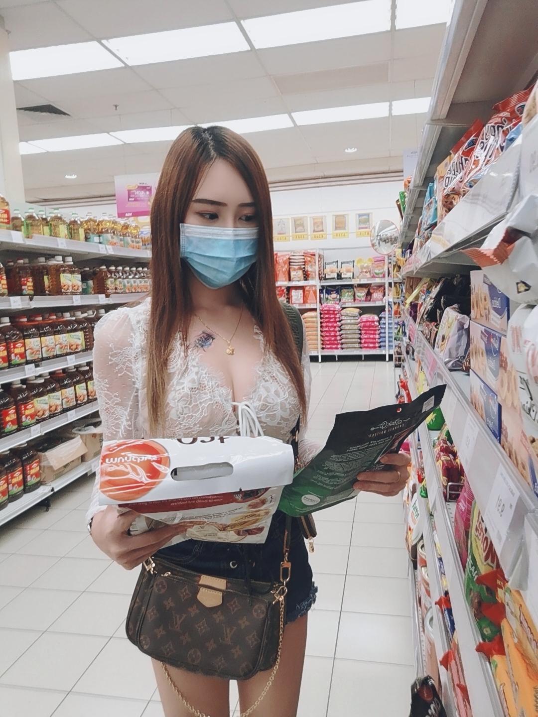 Even while picking out items