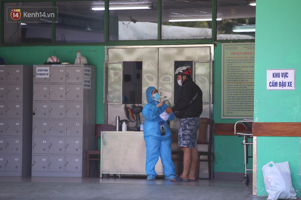 Da Nang Hospital under lockdown.