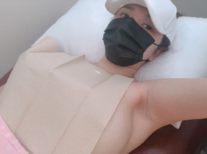 The streamer waiting for her X-ray