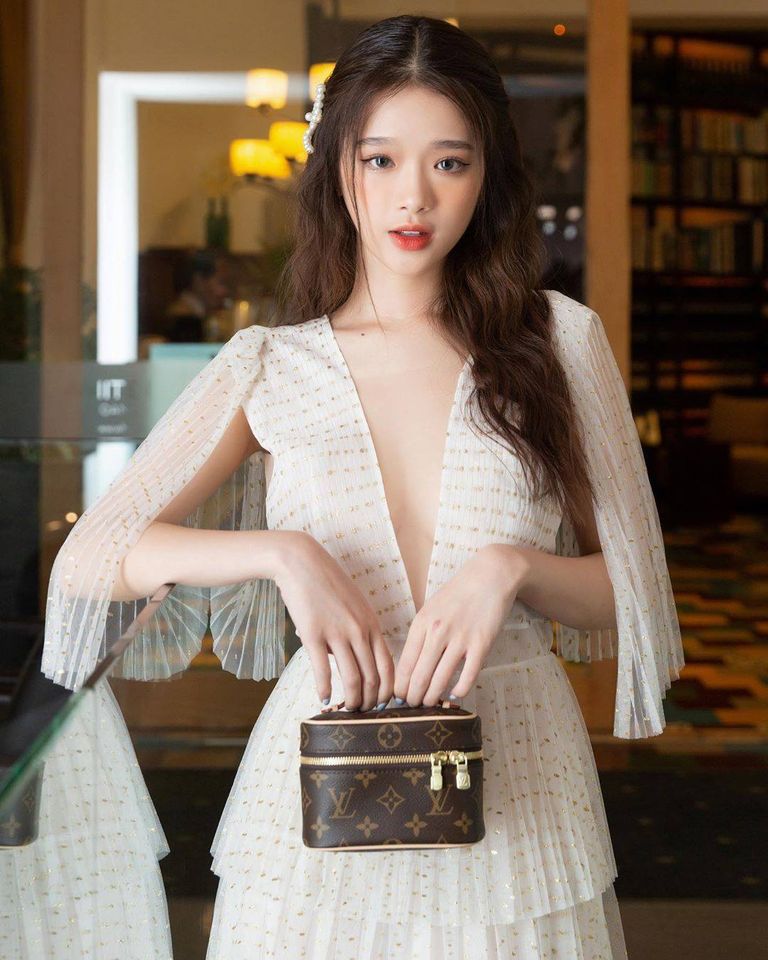 Linh Ka Stuns Fans with Surprising New Look 2 Linh Ka’s adorable and radiant past photos