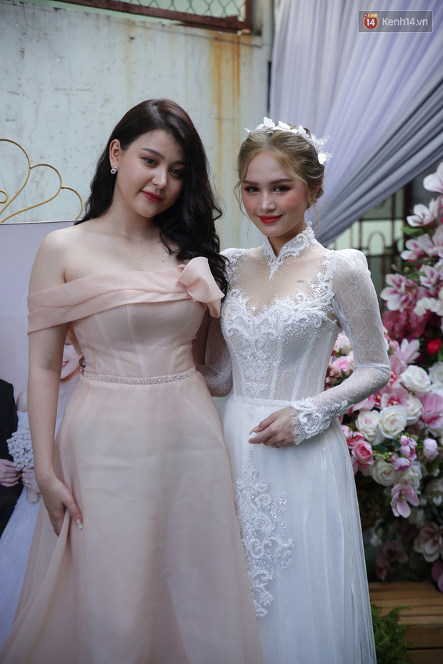 The bride with her close friend Wilson Nhật Anh