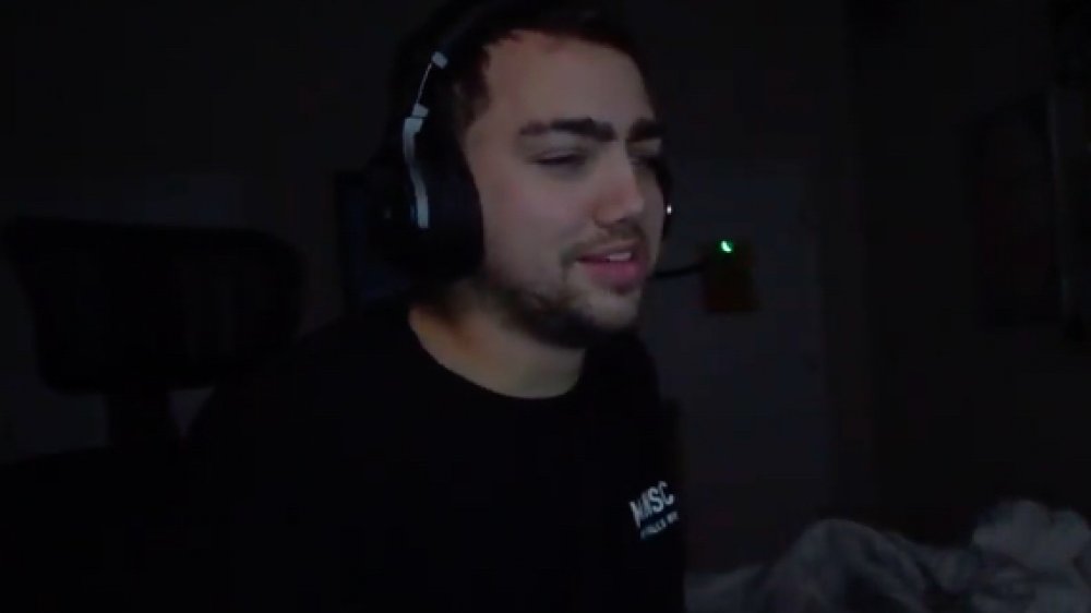 Mizkif asleep on stream