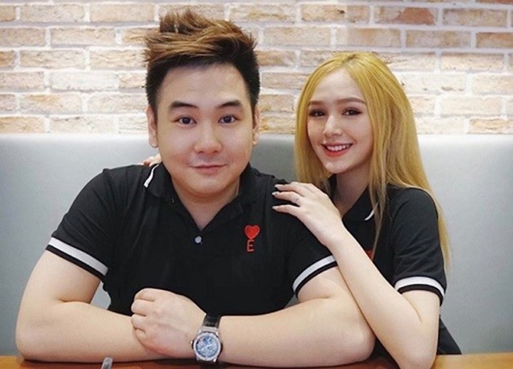 Xemesis and Xoài Non as special guests on Linh Ngọc Đàm's show