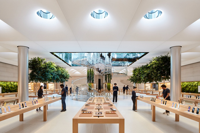 Apple’s Toughest Interview Puzzle: Fix 62-63=1 by Moving One Digit 3 An Apple Store in the US.