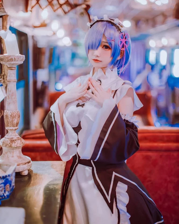 Rem cosplay by 衣衣 final shot