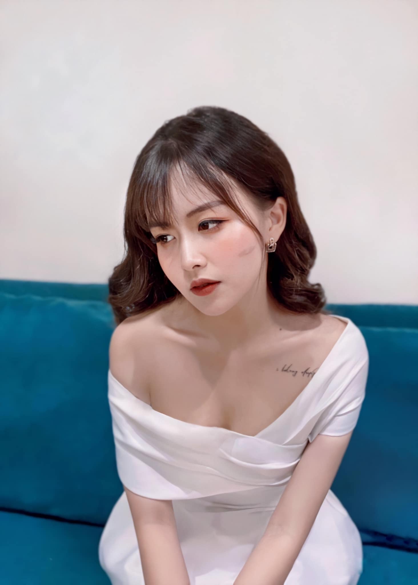 PUBG Mobile Host Mộc Miên Stuns Fans with Bikini Photos 11 Mộc Miên portrait