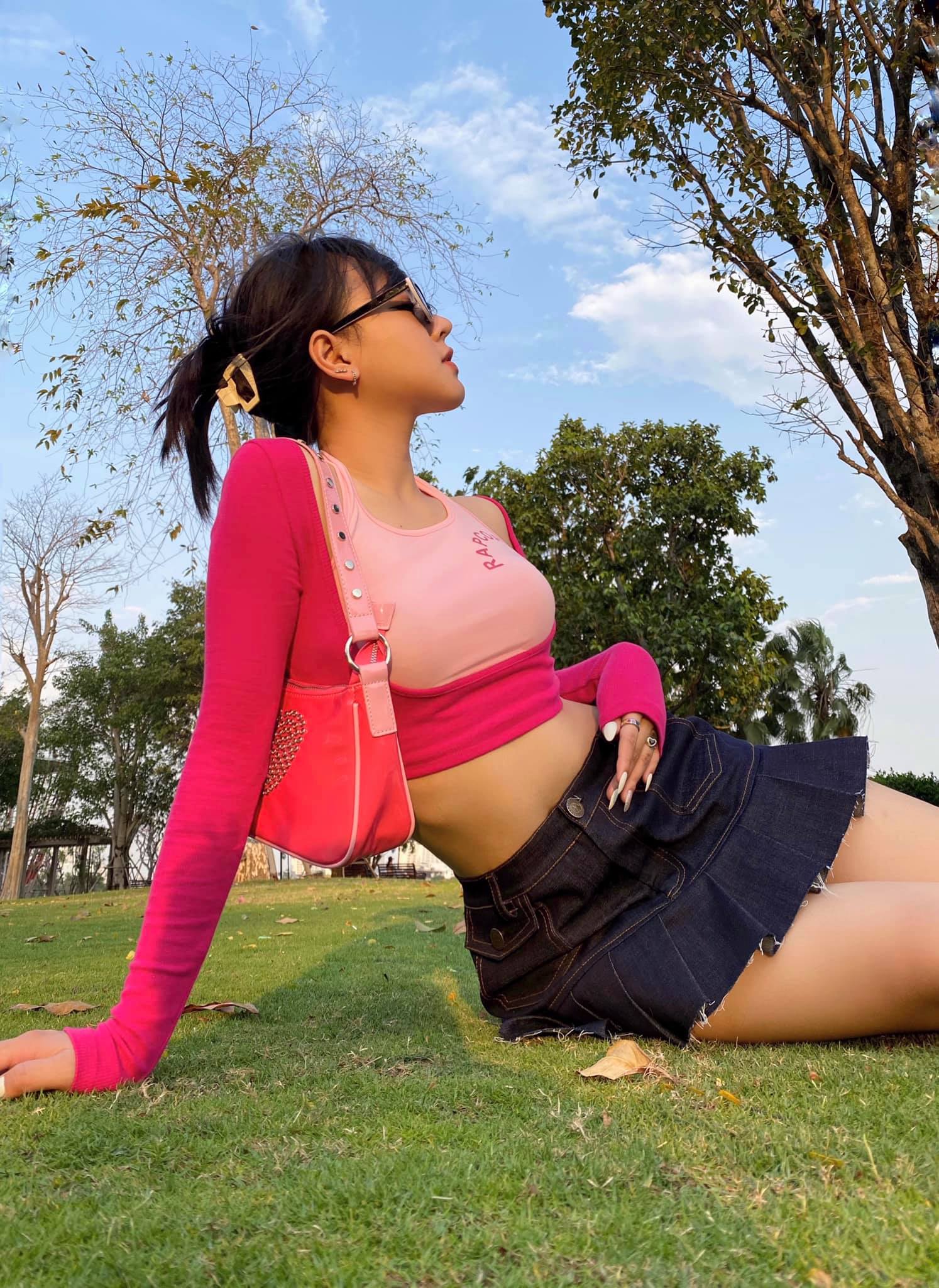 PUBG Mobile’s MC Thao Trang Stuns in Sharp Suit Look 3 The beautiful MC is a standout figure in Vietnam’s esports scene.