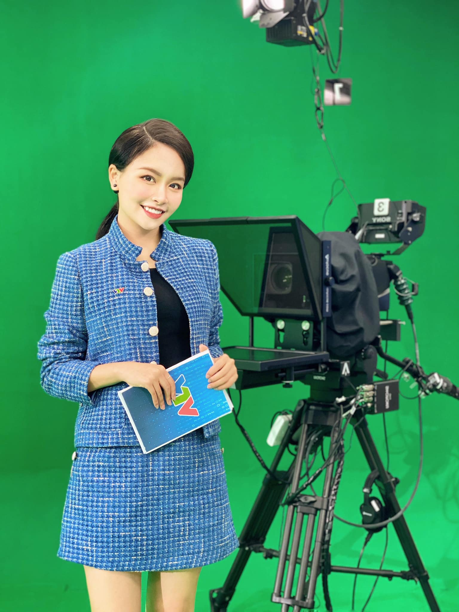 PUBG Mobile Host Mộc Miên Stuns Fans with Bikini Photos 7 Mộc Miên VTV MC