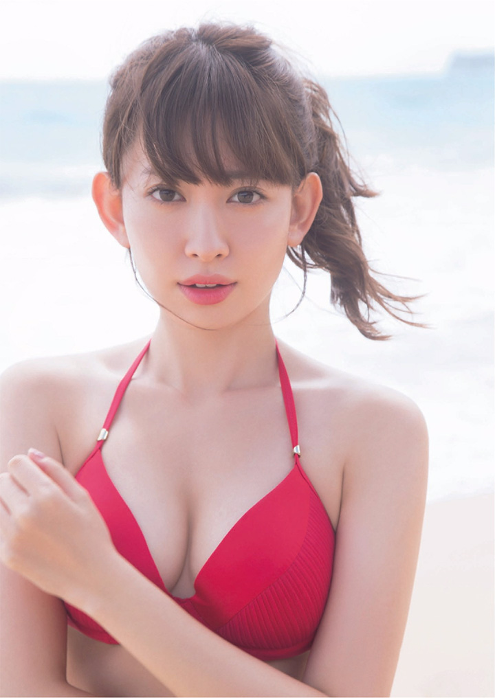 Haruna Kojima - the sexy YouTuber in the story
