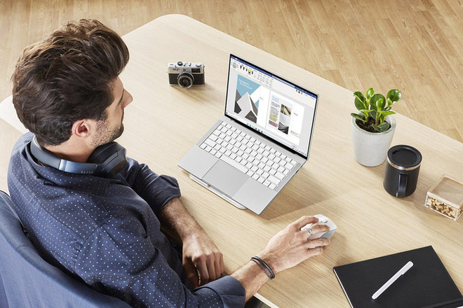 A 13-inch laptop screen is too small to fully benefit from 4K resolution