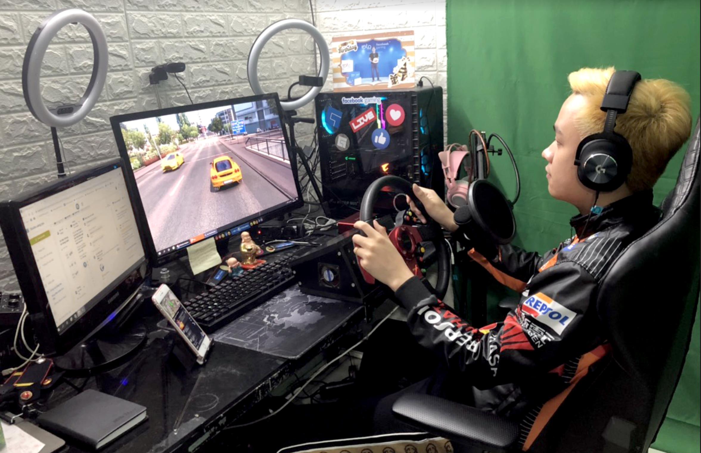 Hoàng Sầu becomes an inspiration for streamers wanting to be 'drivers'
