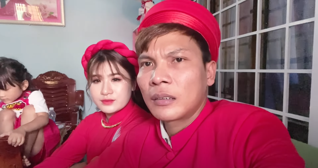 Lộc Fuho and Thủy together