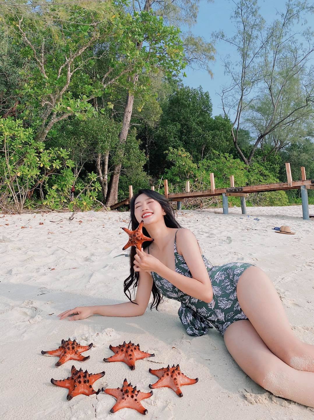 An Vy in bikini photo 2
