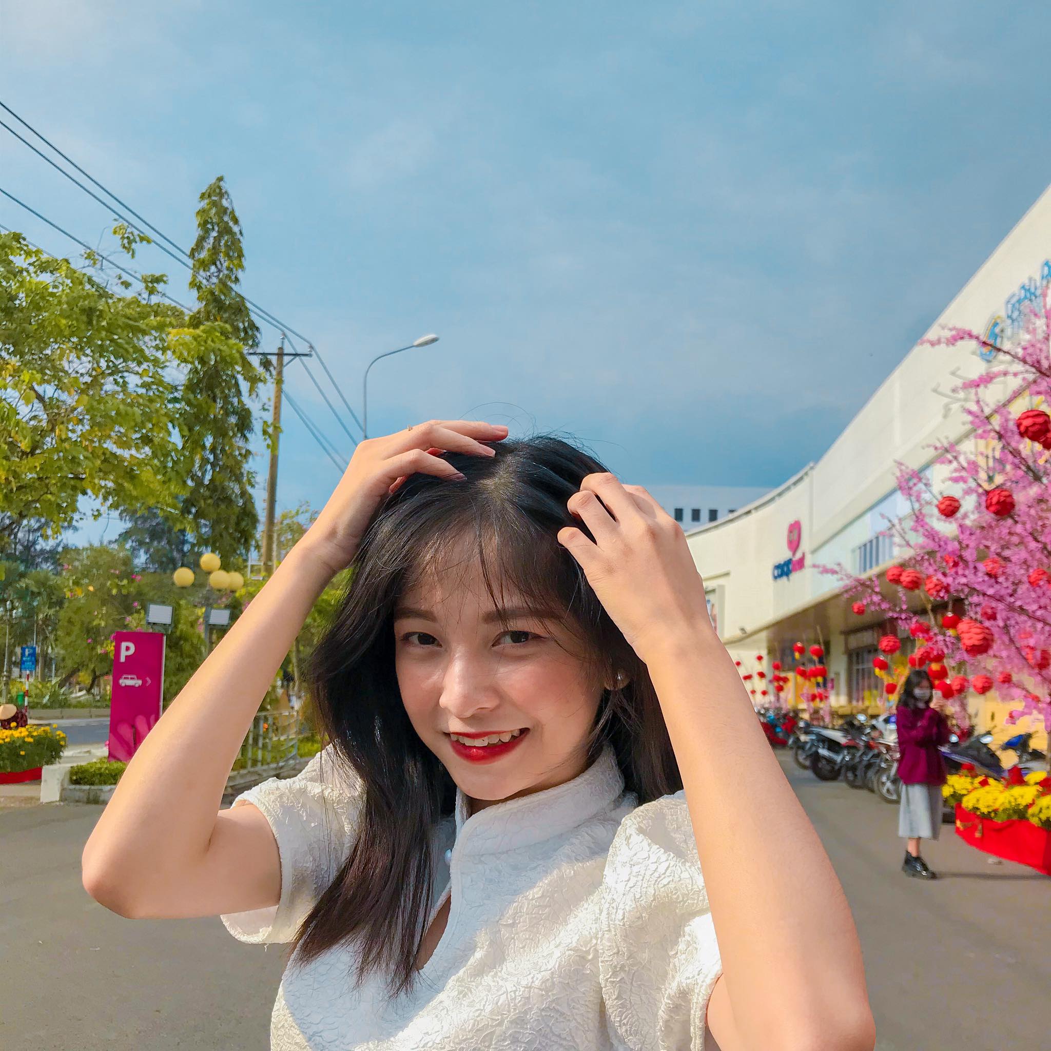 Mỹ Kim believes that to be a good referee, you first need to understand and play Free Fire well, react quickly to situations, and since the job involves a lot of standing, good health is essential.