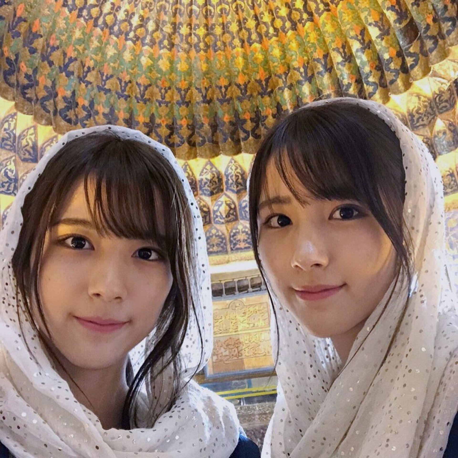 Stunning Twin Hot Girls Take the Internet by Storm 8 From this angle, their identical beauty is obvious