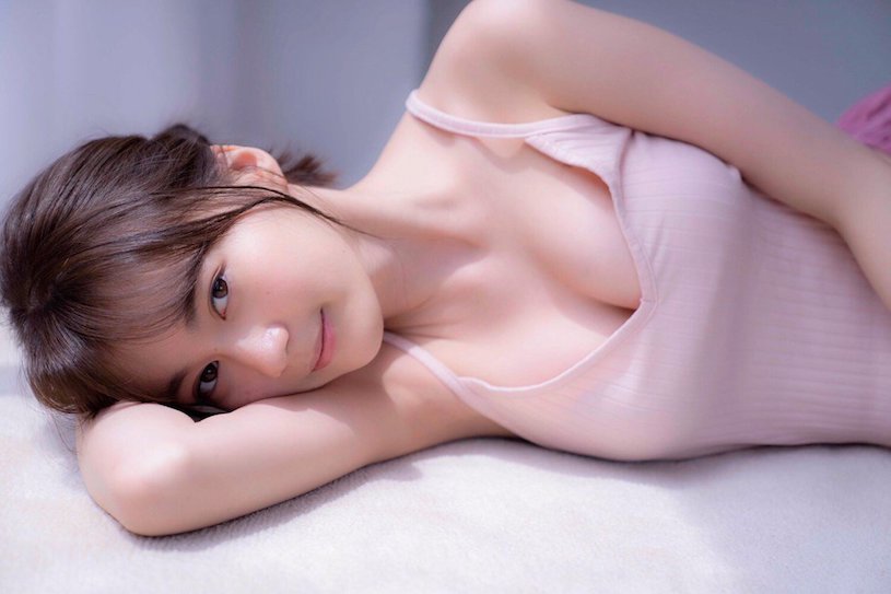 She has a radiant face and an equally sexy figure