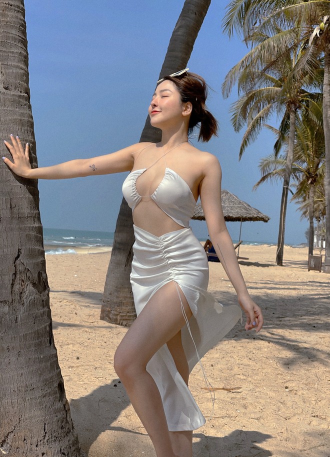 Latest photos posted by Tram Anh on her personal page