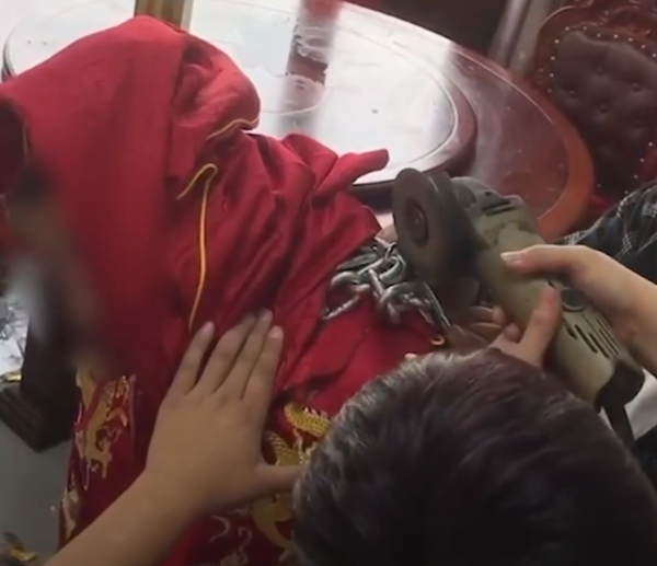 Power saw used to rescue the reluctant groom