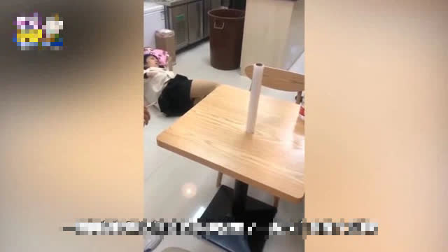 Streamer Loses Fans After Dressing as Girl for Massage Stream 4 Staff confronted Ye Ye after discovering he was male