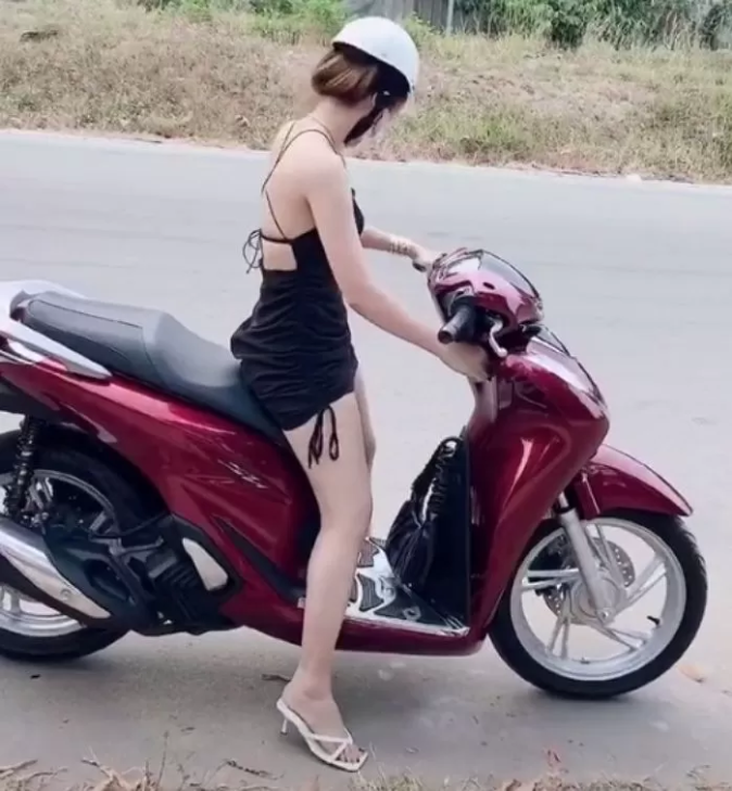 She even changed into matching high heels
