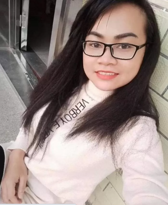 Photo of the wife in the story