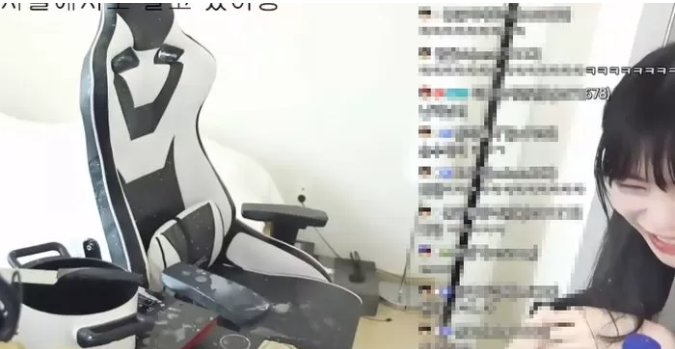 Streamer Yeom’s Makgeolli Mishap Sparks Viral Buzz 3 The aftermath of Yeom's streaming 'accident'