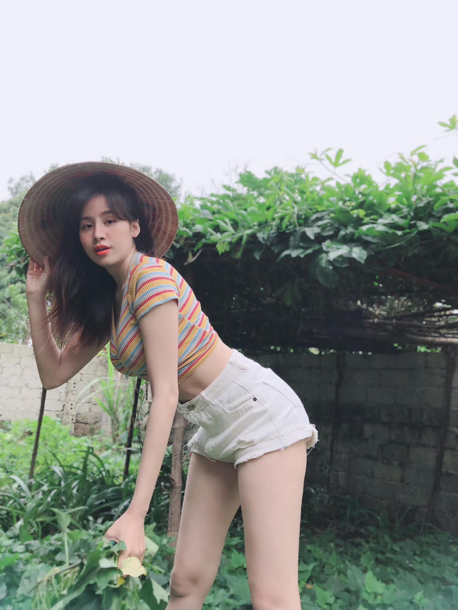 Bà Tưng current photo 2