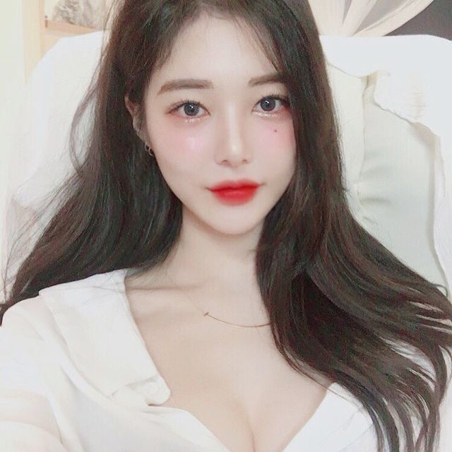 Ayoon isn’t the only streamer frustrated by recent crypto losses