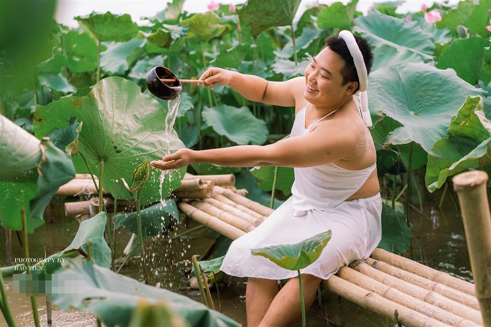 Surprising photos from this year's lotus season