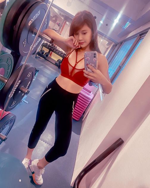 Hot Girl Linda Claps Back at Adult Film Rumors 4 The hot girl insists she has no adult film links to share