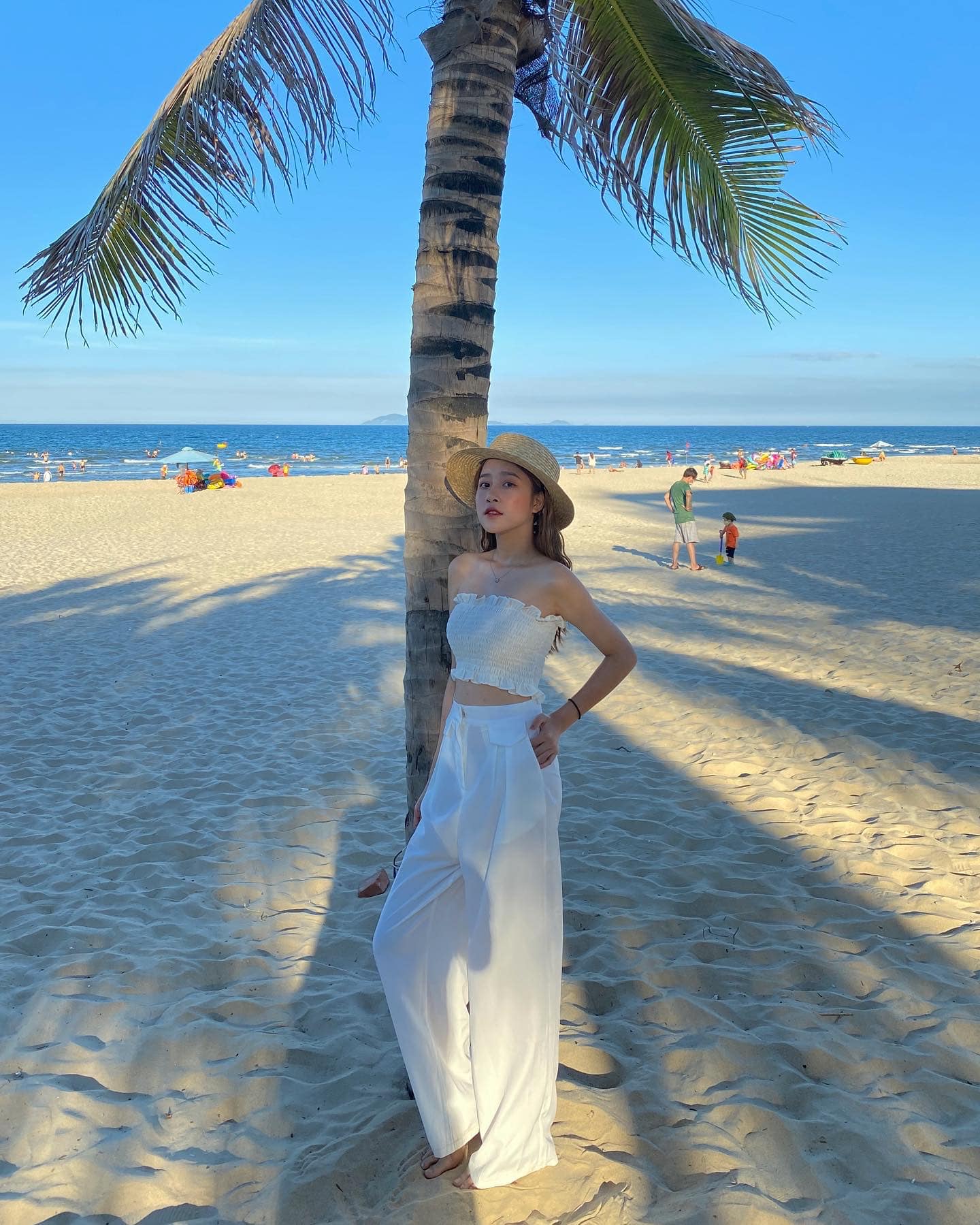 Hanoi Beauty Queen’s Simple Dating Criteria Win Hearts Online 7 1039028487844727756378818376473559029179642n 16252181939932025705588