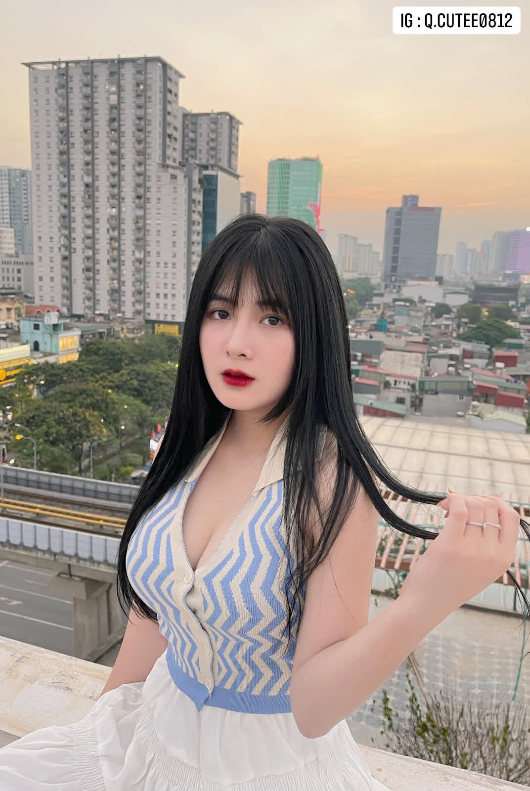 Quynh Alee in tight outfit
