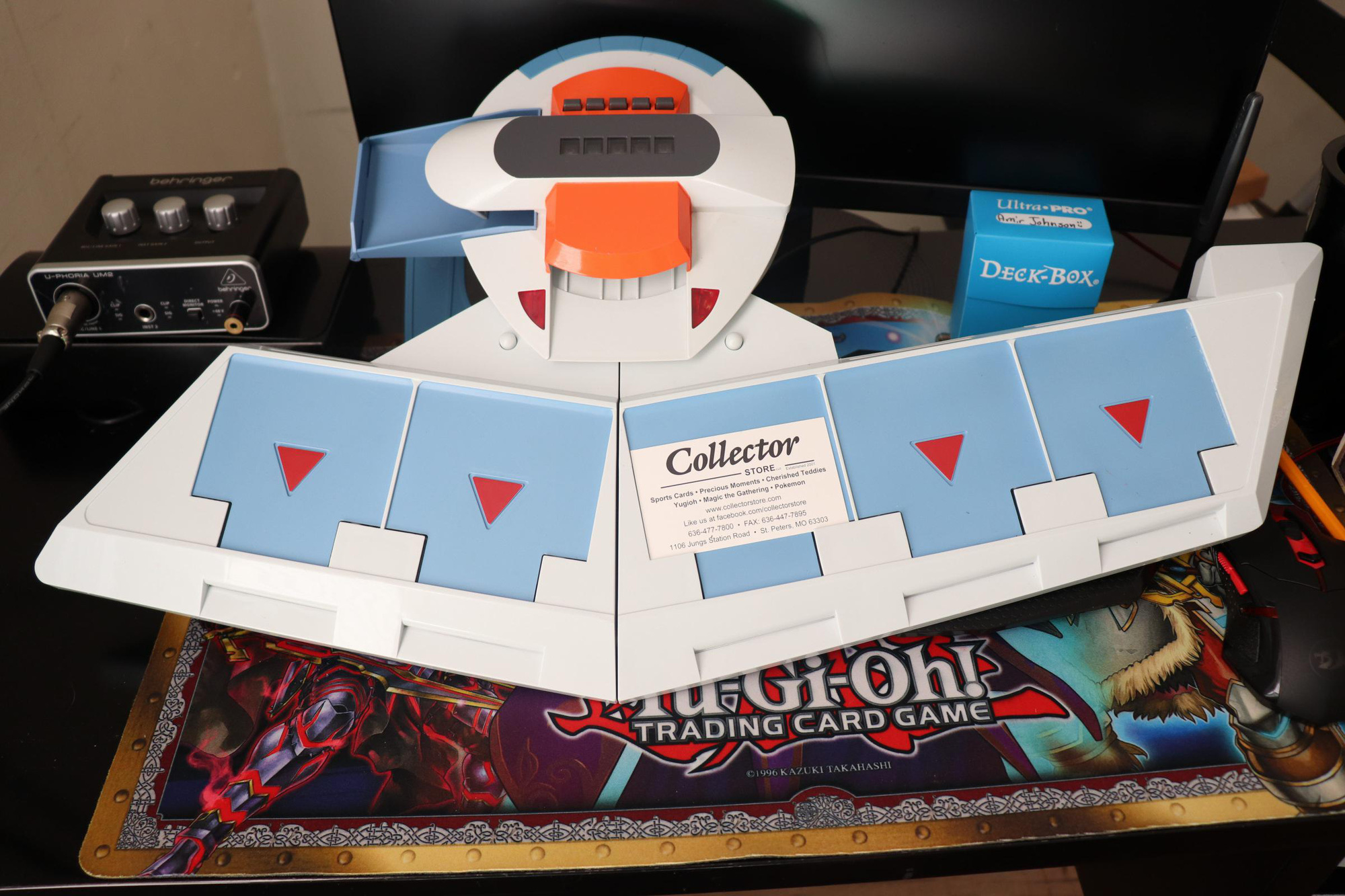 Others even crafted plastic versions almost identical to the original