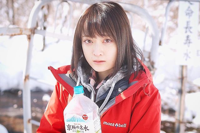 Stunning YouTuber Shocks Fans with Her Struggling Life 7 Her beauty is admired by many