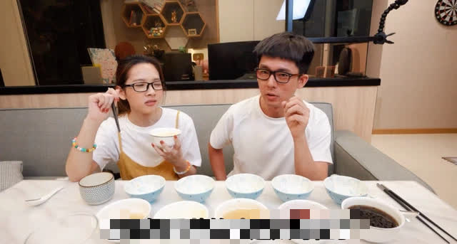 The Coke noodles smelled so bad Di Mei couldn’t eat a second bite