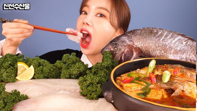 YouTuber Ssoyoung Struggles With 10kg Live Octopus Gift 1 Ssoyoung - the popular Mukbang YouTuber