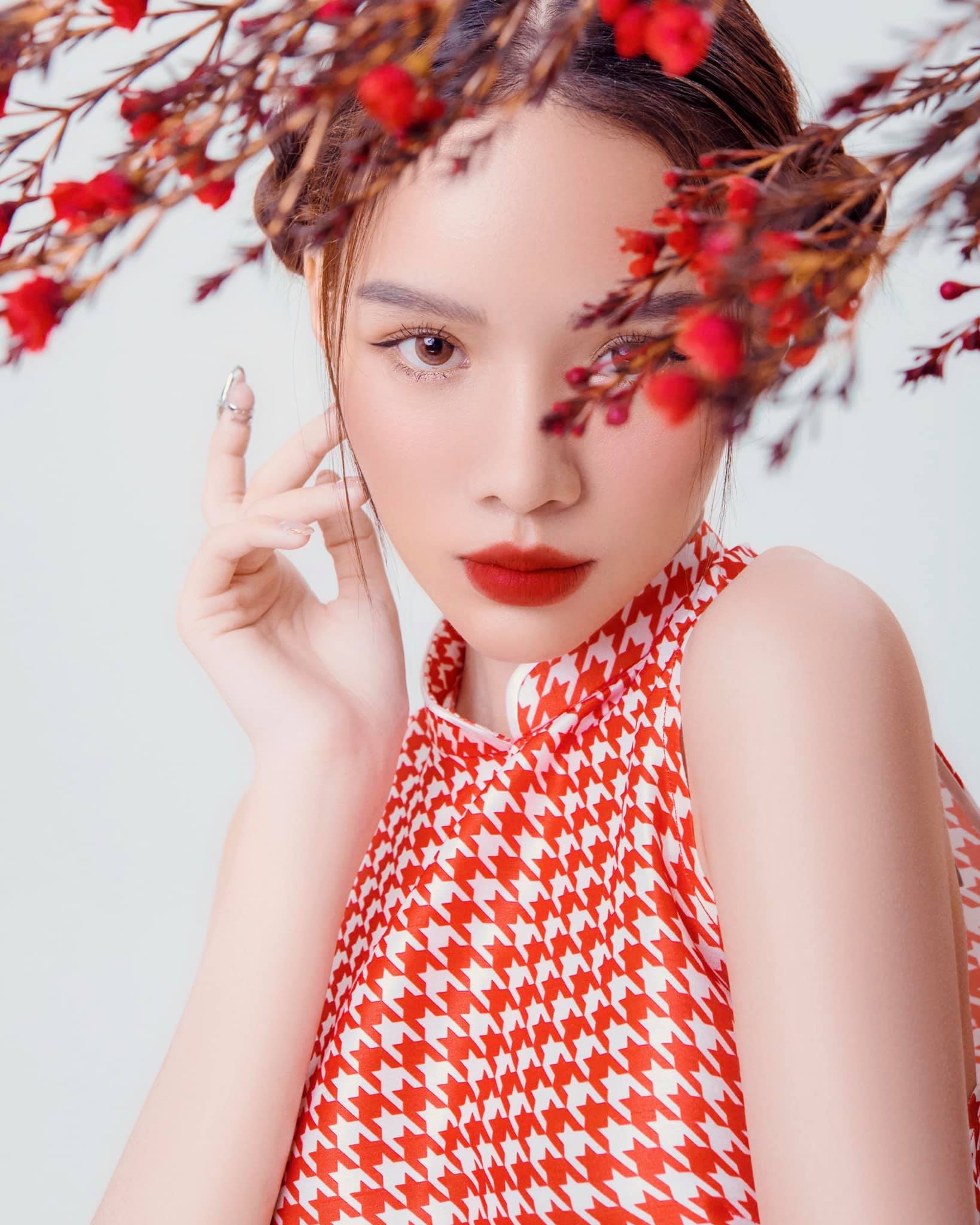 Vietnamese Girl’s Stunning Glow-Up Goes Viral on TikTok 6 She explains her acne is real due to sensitive skin and can’t visit spas right now