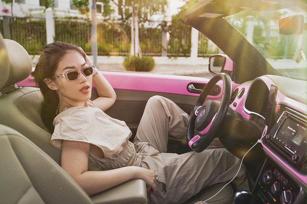 Rich Kid Ngoc Thanh Tam Opens Up About Beach Romance Idea 1 Ngoc Thanh Tam posing elegantly