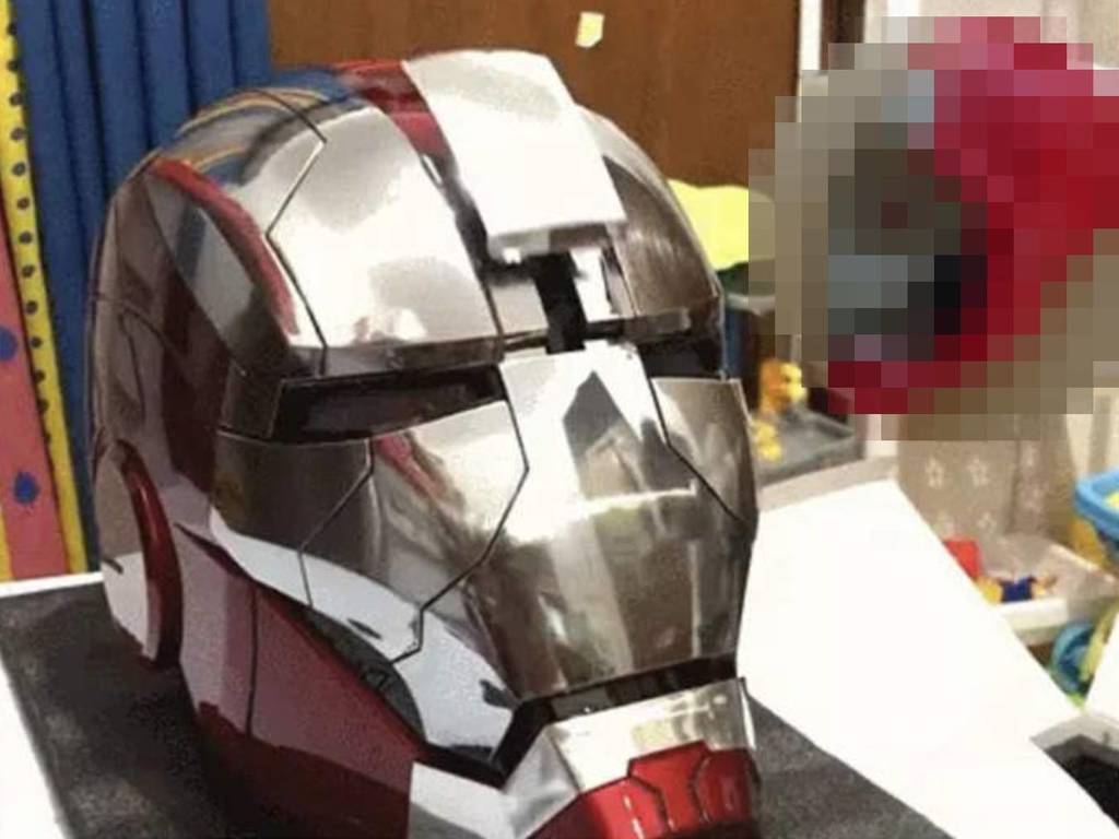 Guy’s Voice-Controlled Iron Man Mask Order Ends in Major Disappointment 1 The Iron Man helmet sold online