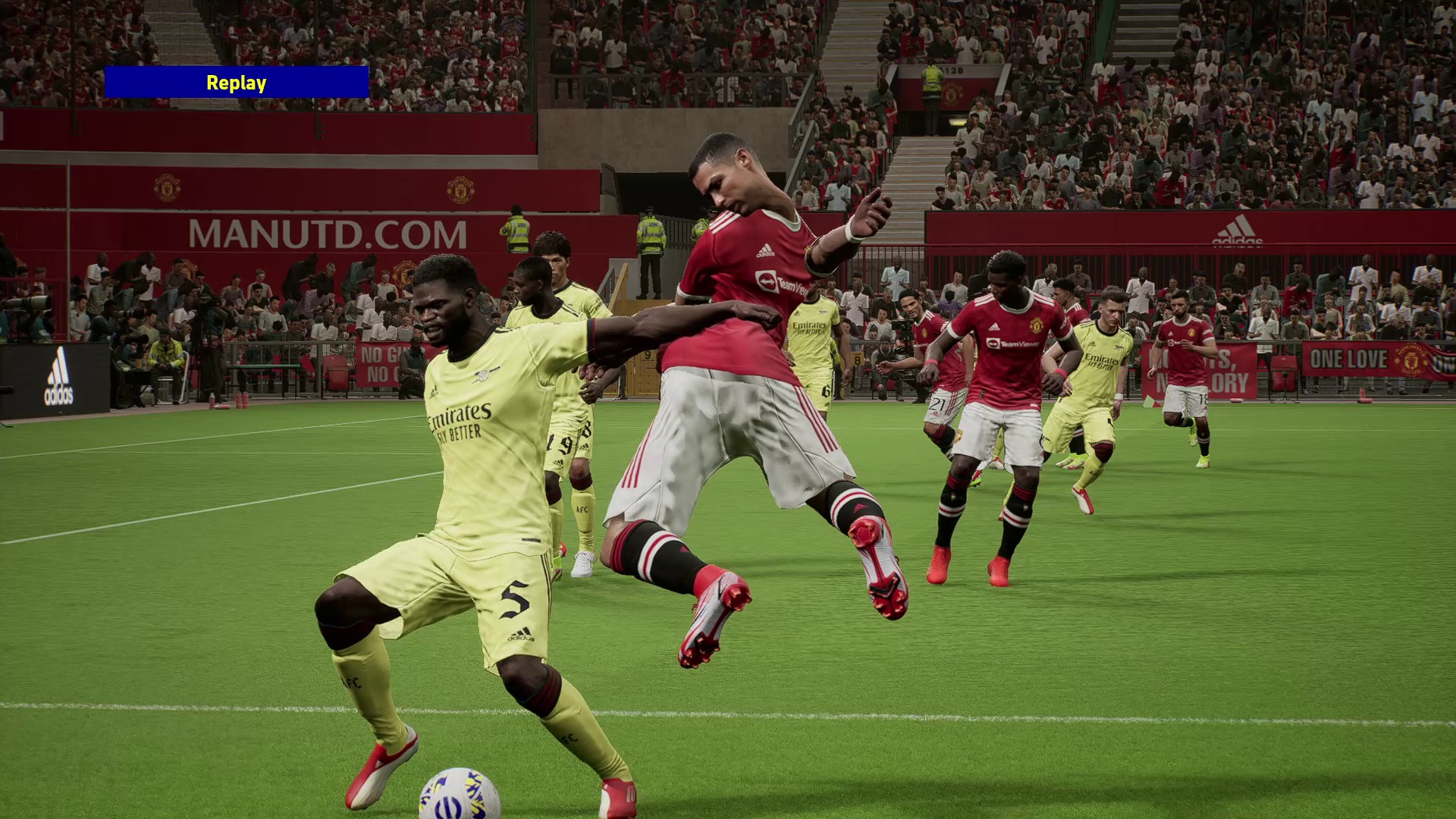 Looking at this image from eFootball 2022, players just want to delete the game as soon as possible
