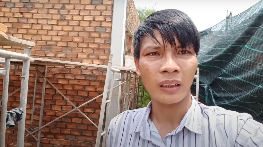Lộc Fuho back when he often worked construction