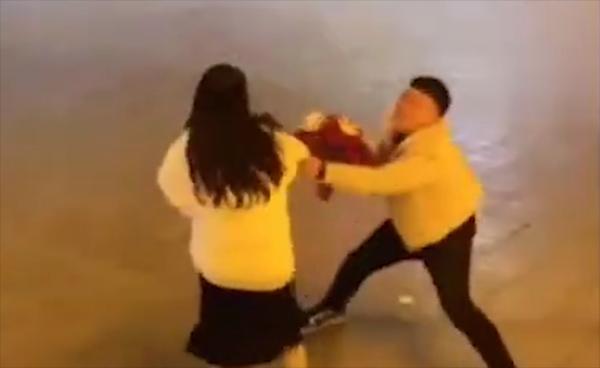 Gamer Quits to Support GF, Gets Dumped on Graduation Day 2 The girl struggles as the guy tries to hold on