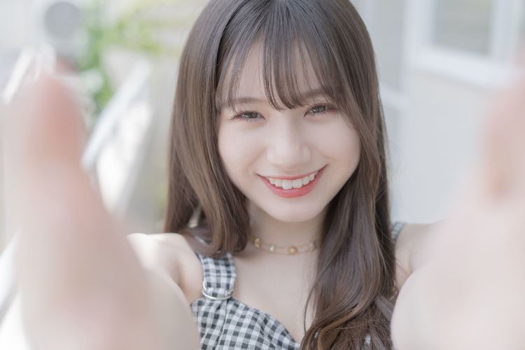 16-Year-Old TikTok Star's Livestream Slip Sparks Drama 6 This incident damaged her pure image
